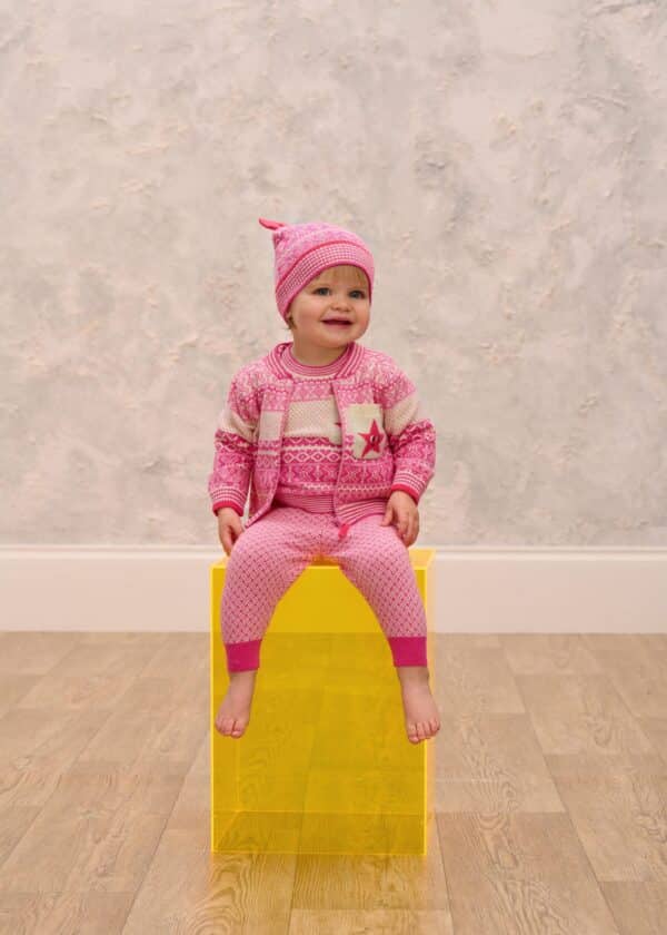 bonniemob baby girls pink and white knit textured set on model