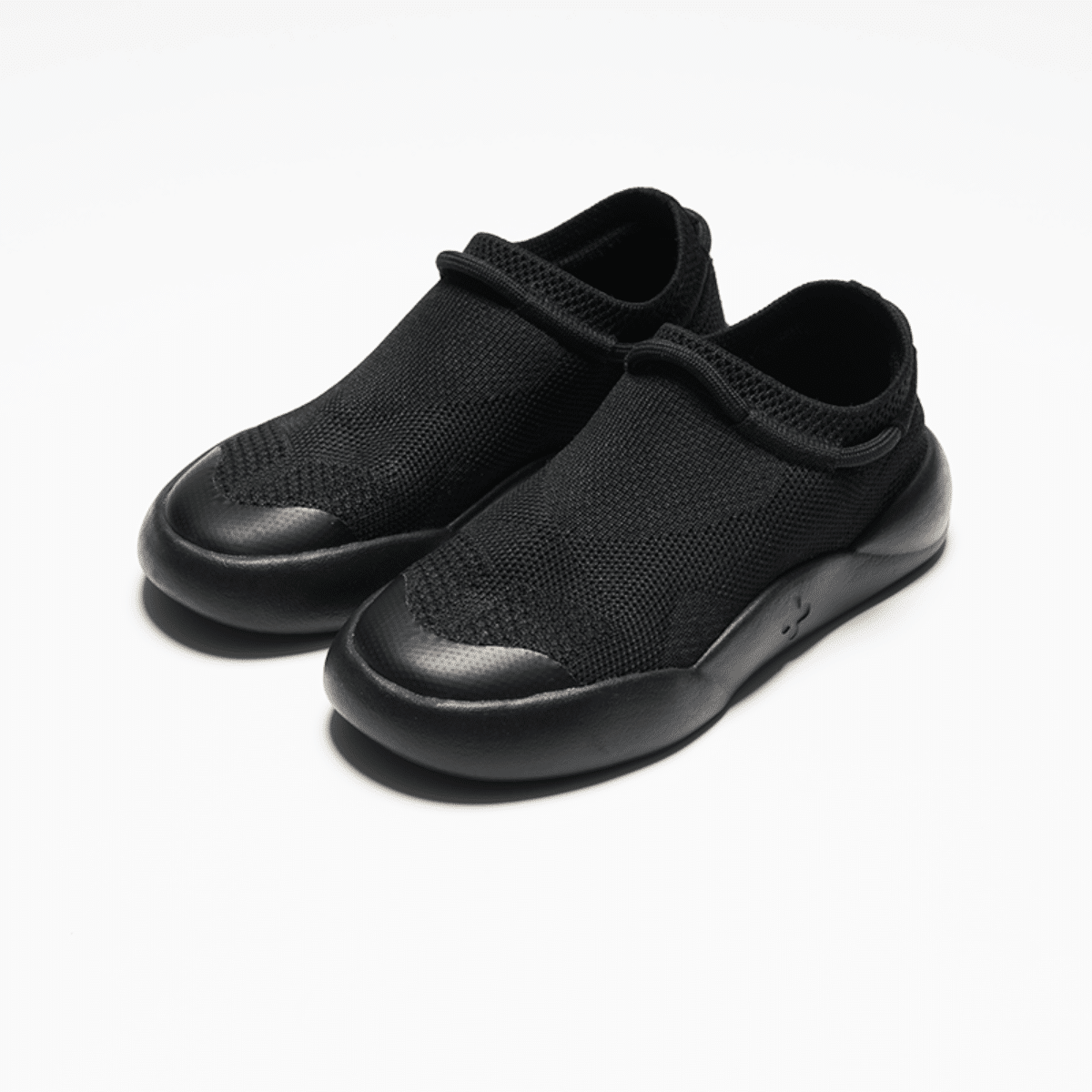 dubs childrens all black eco friendly trainers